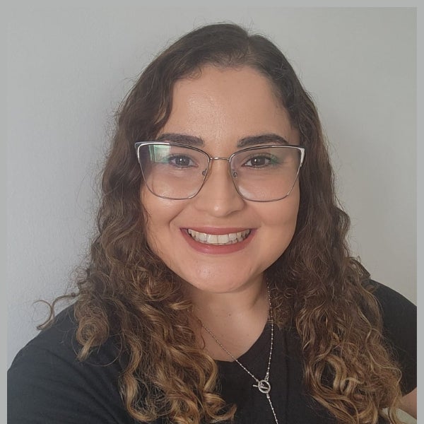 Captain headshot Juliana Conde