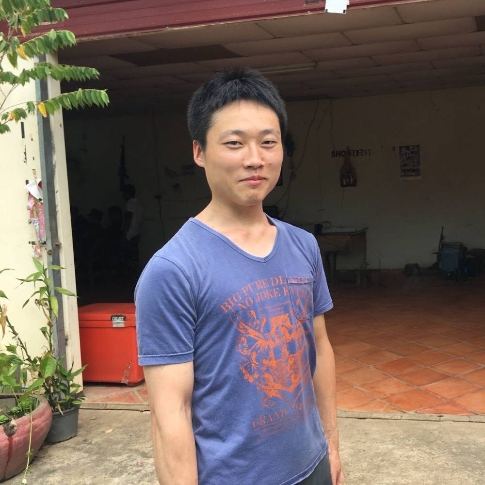 - 顔写真:鈴木敦 顔写真:鈴木 敦