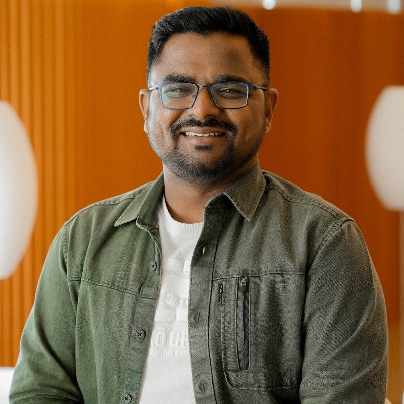 Headshot Sumit Gupta