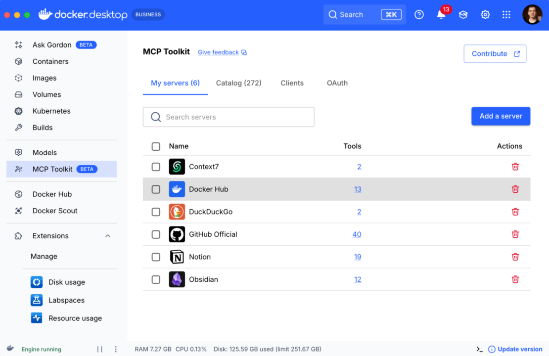 Docker Desktop UI showing MCP Toolkit with enabled servers (Context7, DuckDuckGo, GitHub, Notion, Docker Hub).
